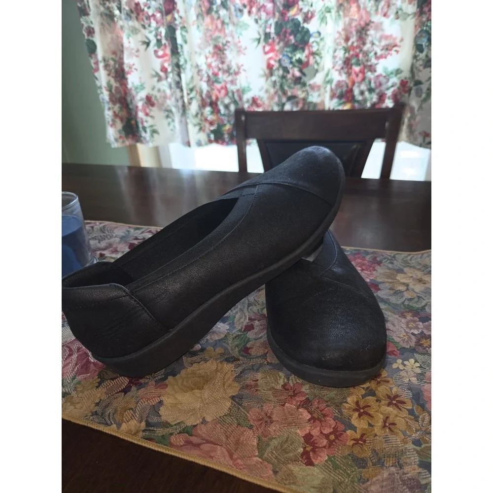 Clarks Cloudsteppers Breeze Ayla women's slip-on flats Size 10